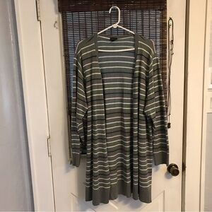 Torrid • Slub Boyfriend Cardigan Button Front Sweater Gray & Multi Pastel Stripe
